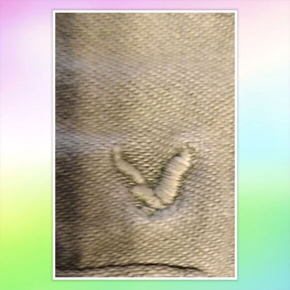 American Eagle size 8 Green High Waisted Frayed Khaki Shorts - Picture 6 of 6